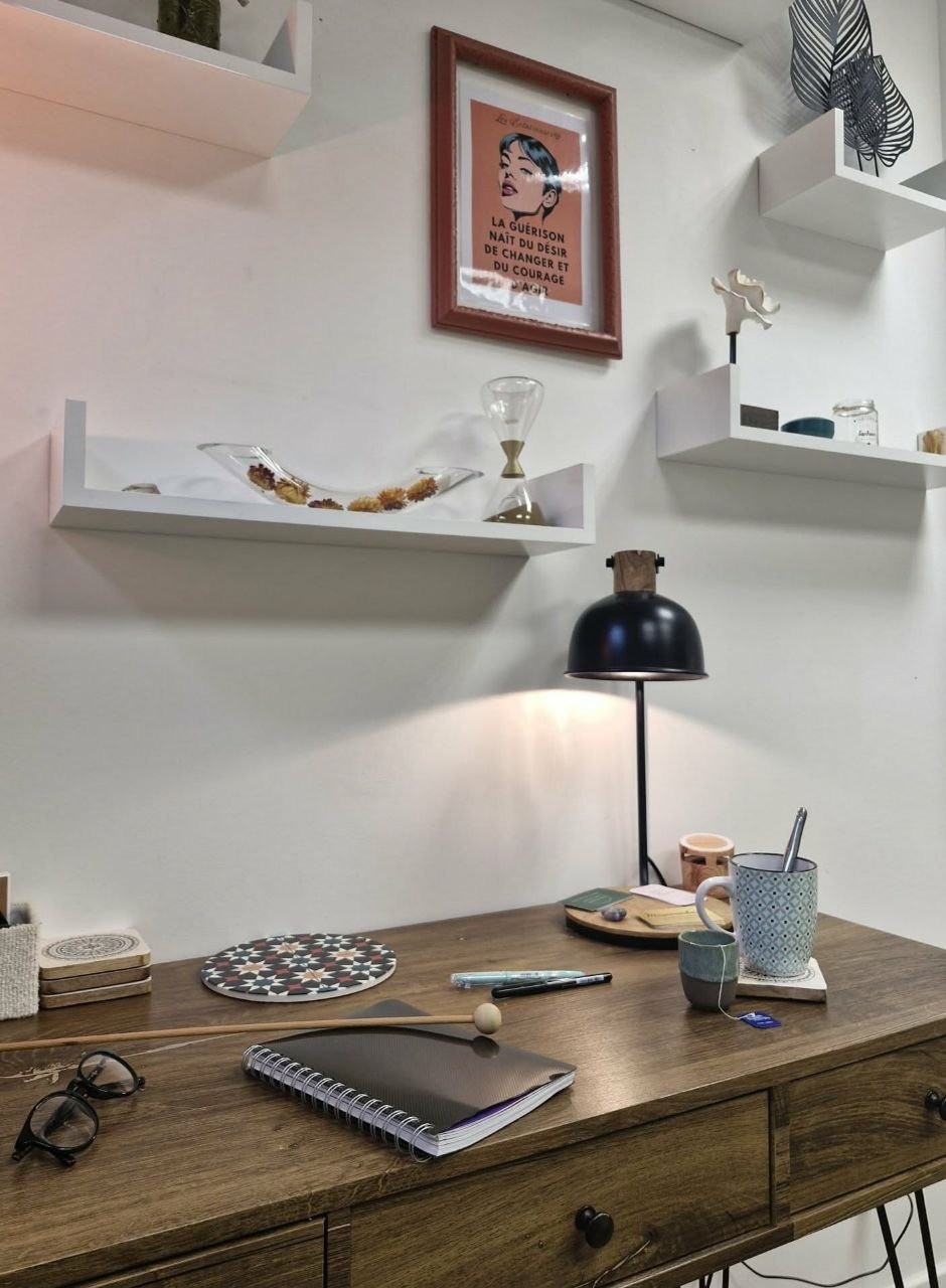 Bureau du cabinet Algiz Therapy